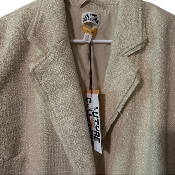 🌹 NWT:FUTURE COLLECTIVE BY JENNY K LOPEZ CREAM BLAZER - Picture 3 of 5